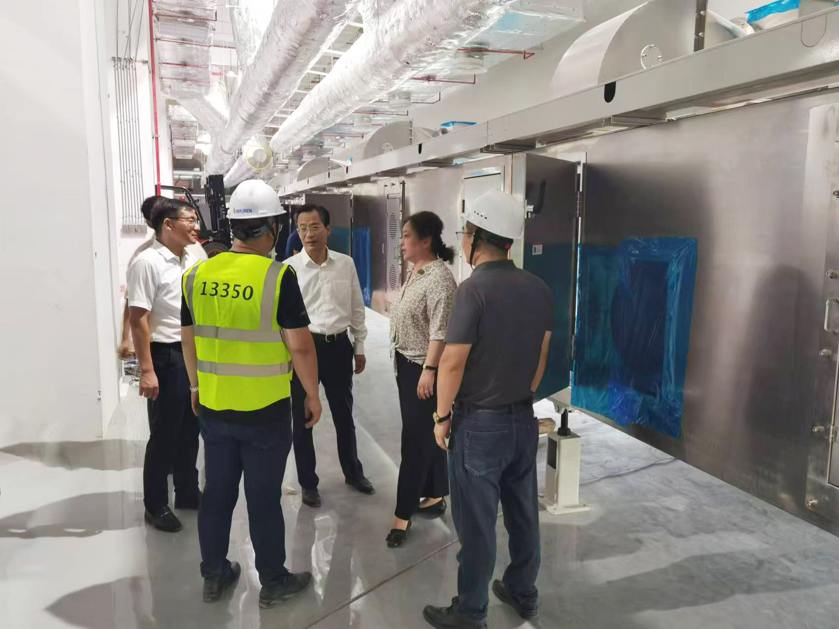 安徽省淮南市市长张志强一行领导莅临太阳成集团tyc 航天锂电项目调研指导